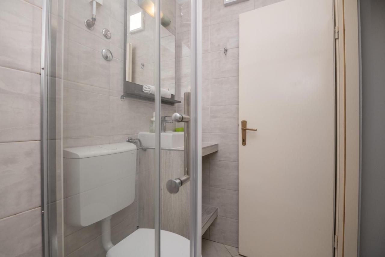 Pavlina Guest house *